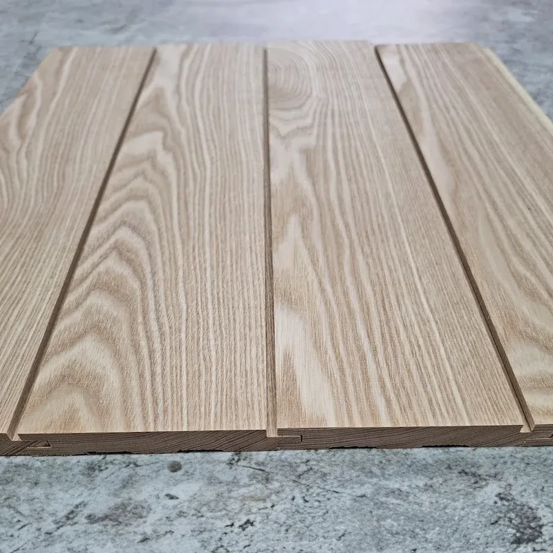 Вагонка из ясеня в профиле STS